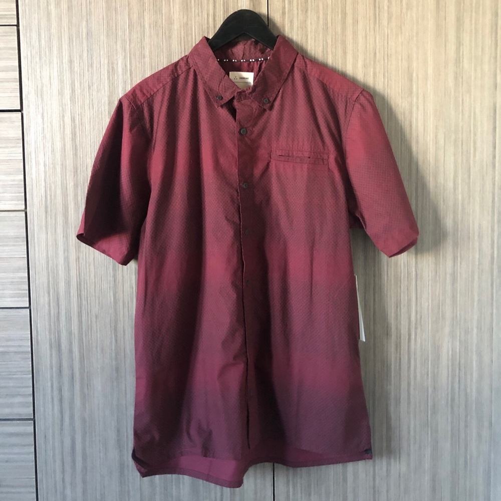 NWT - ZAKBRAND Maroon Short Sleeve Button-up